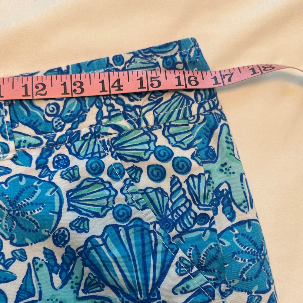 Lilly Pulitzer Blue Seashell Patterned Women's Sh… - image 2
